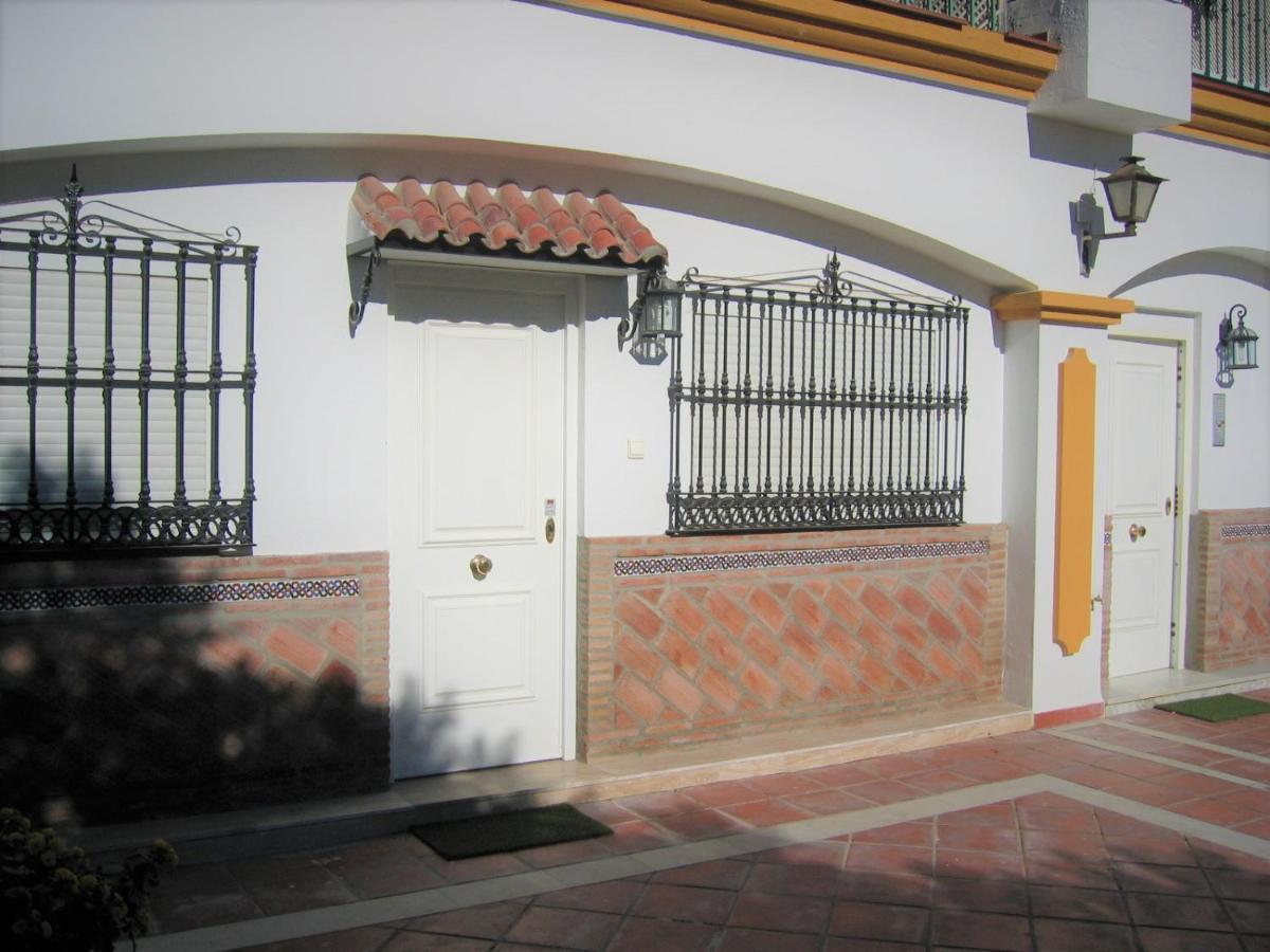 Apartamentos La Libertad Estepona Zewnętrze zdjęcie